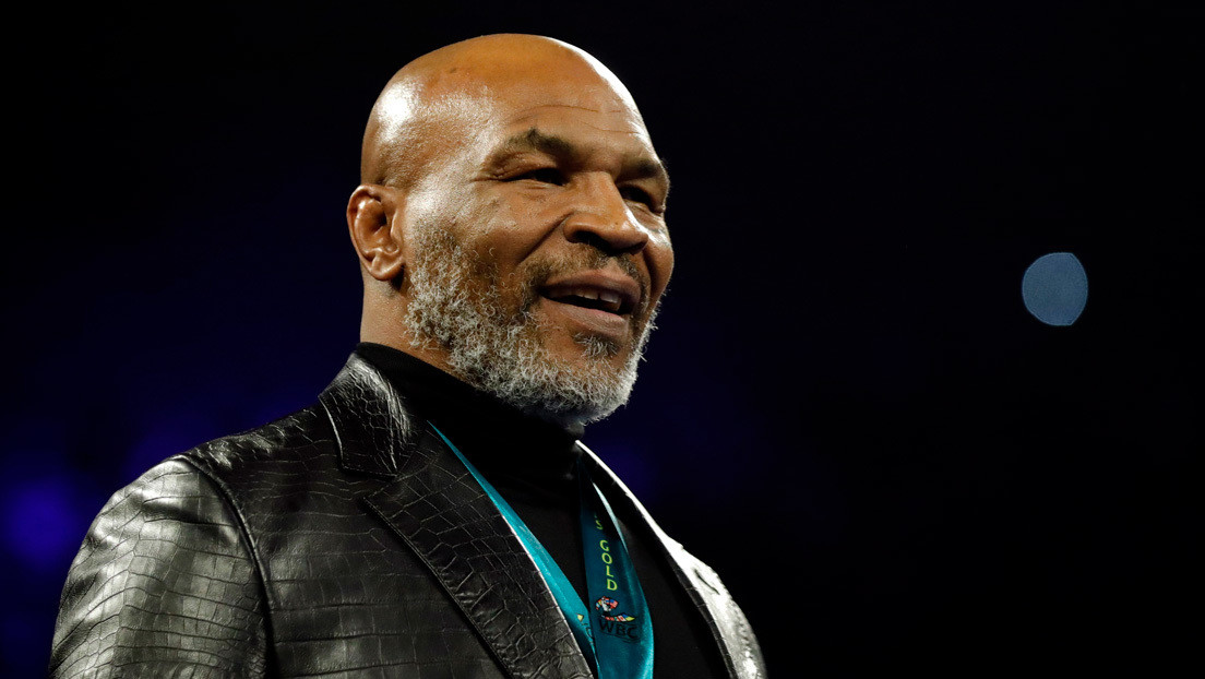 DEPORTES“He vuelto”: Mike Tyson anuncia su regreso al cuadrilátero en un combate de exhibición contra Roy Jones Jr.