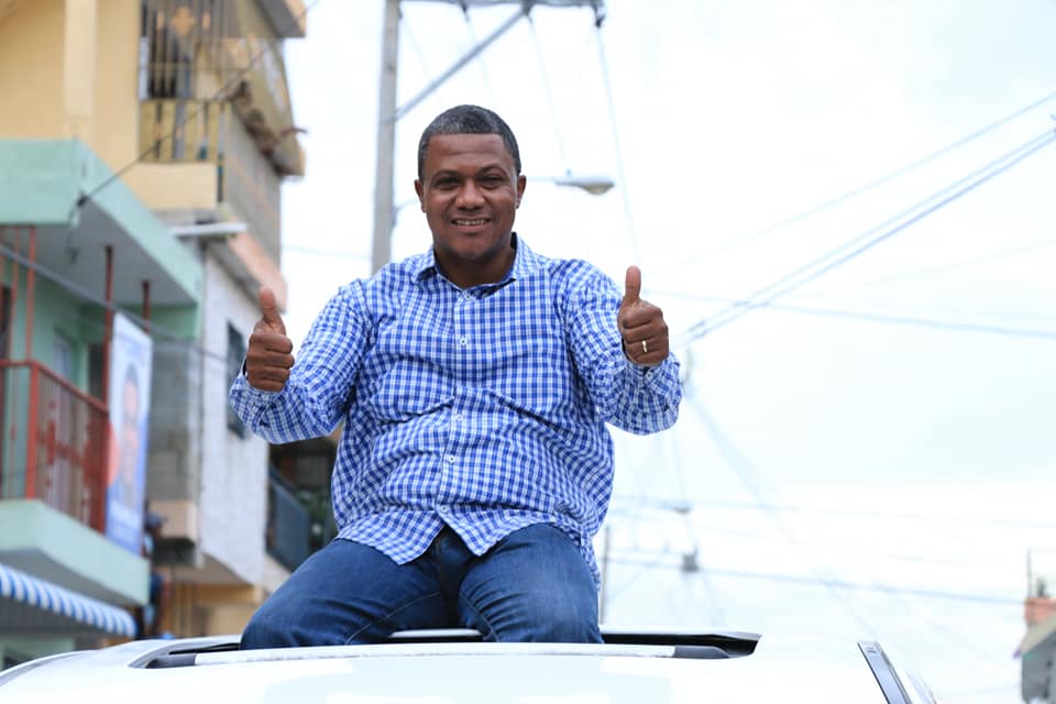 TRIUNFO DE FRANK JUNIOR NO ES OFICIAL