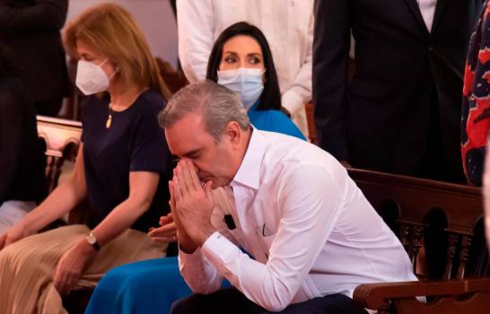 “Yo hubiera querido mucho más pero la pandemia nos limita”, lamenta Abinader