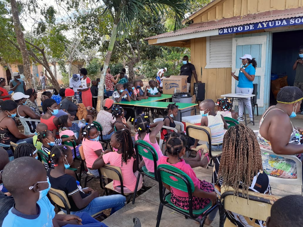 Grupo de ayuda social Emmanuel realiza operativo.