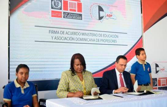 Aumentos para maestros, pero sin paros laborales