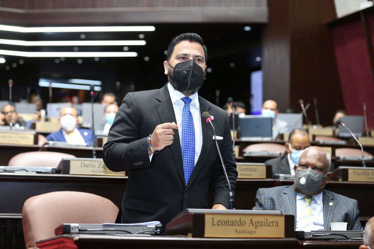 Legisladores favorecen propuesta de modificación de la Ley 87-01