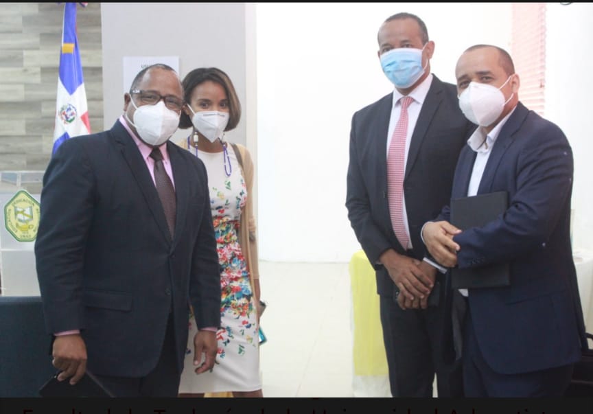 libro «¿QUÉ HACES AQUÍ?: Reflexiones sobre el propósito de vida, las decisiones y las relaciones de los jóvenes»