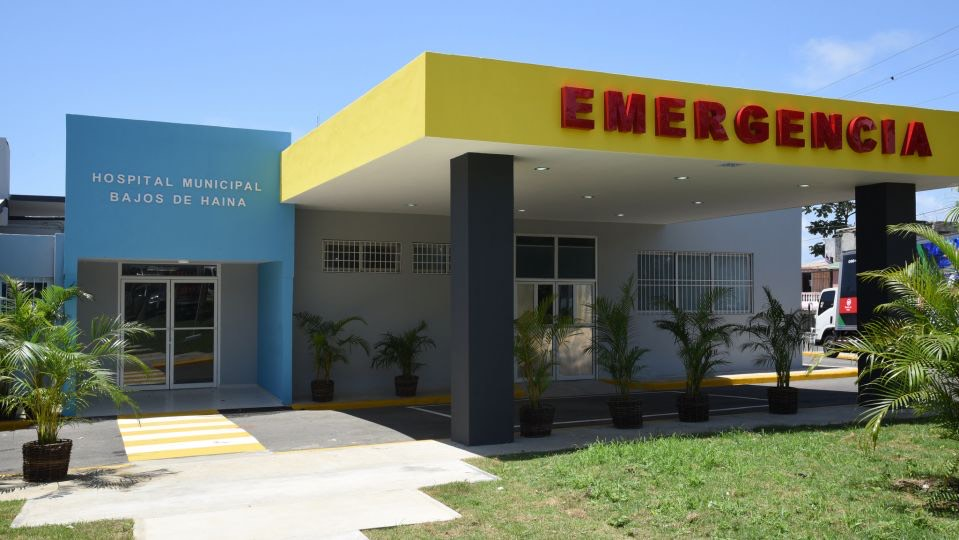 “Me estoy muriendo”, decía joven embarazada que perdió su bebé en hospital de Haina
