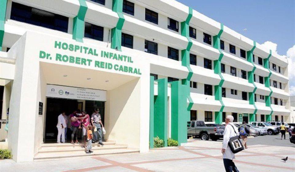 Más de 70 niños ingresados en el Hospital Robert Reid Cabral por posible dengue