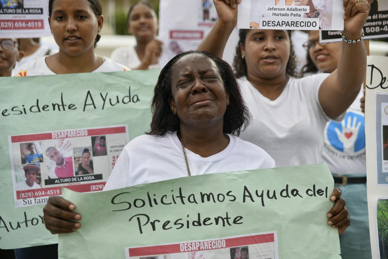 Realizan marcha por los desaparecidos.