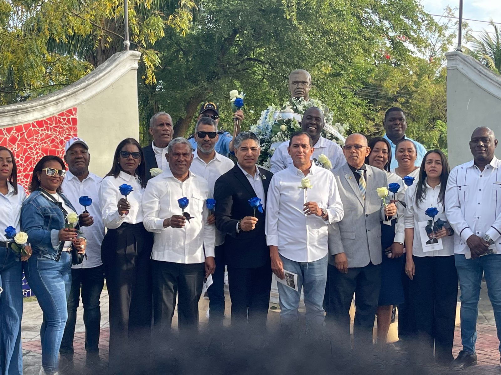 Conmemoran el 89 aniversario del natalicio de José Francisco Peña Gómez en los Bajos de Haina